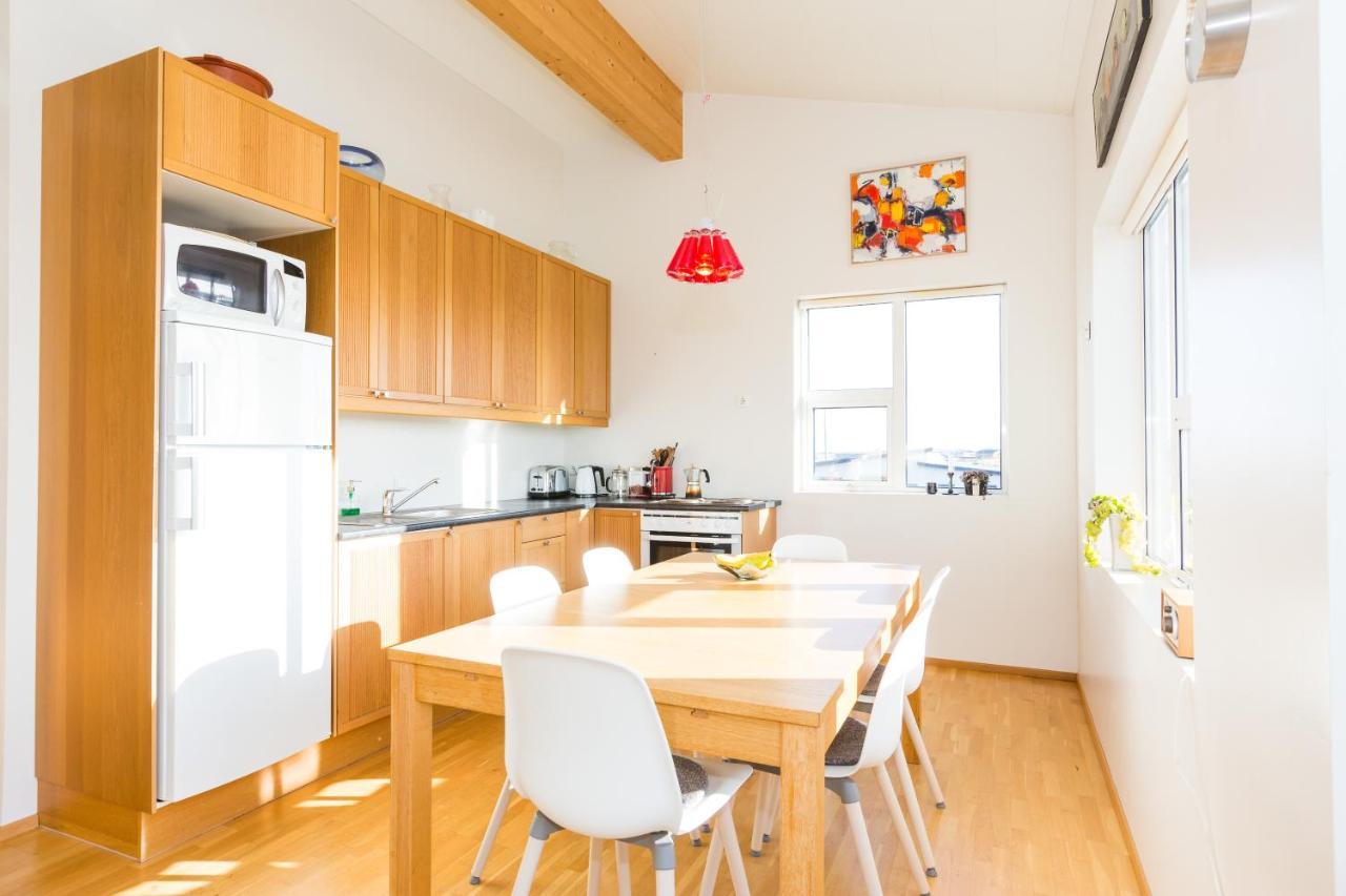 Kvoeldstjarnan Gistiheimili Hotel Stokkseyri Bagian luar foto